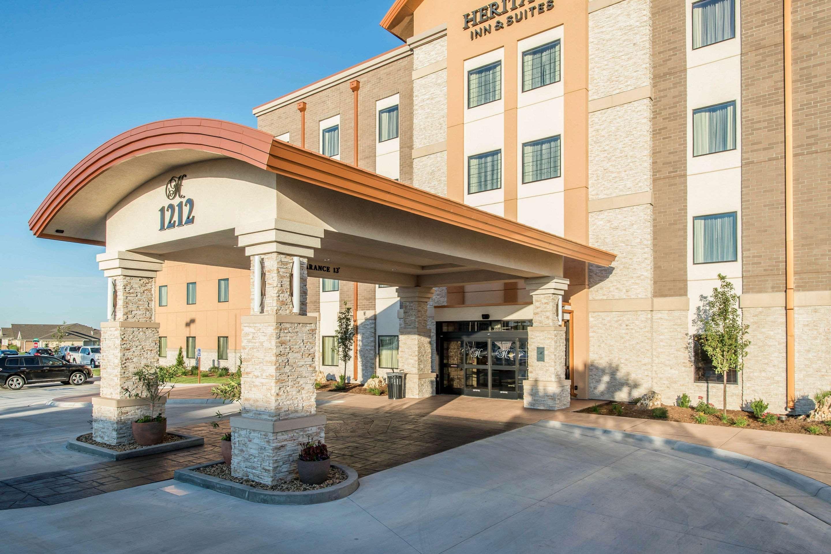 The Heritage Inn & Suites, Ascend Hotel Collection Garden City Exterior foto
